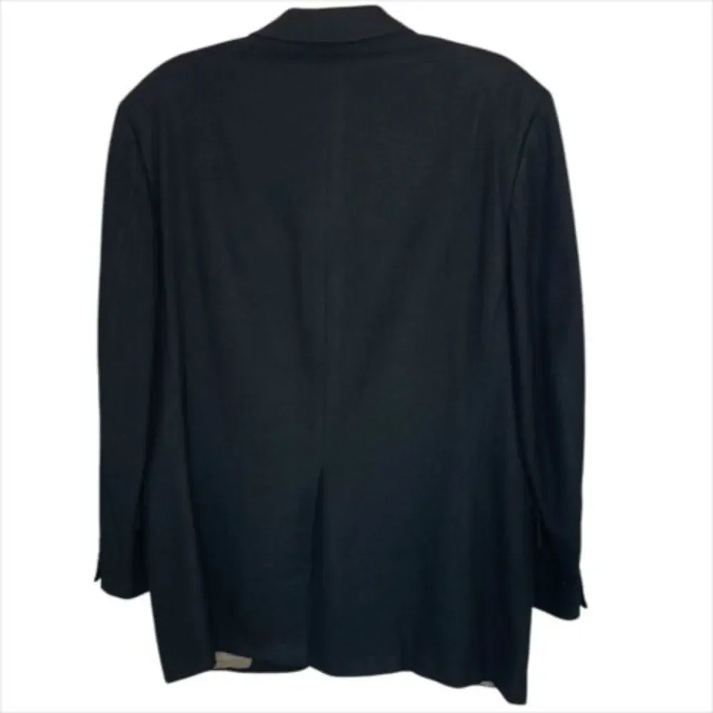 Hassis Mens Shop timeless refined